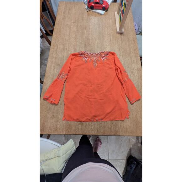 Johnny Was Workshop Orange Floral Embroidered Boho Bell Sleeve VNeck Top Medium - Picture 7 of 7